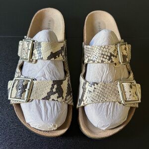 Madden Girl Snakeskin Patterned Slide Sandals 9